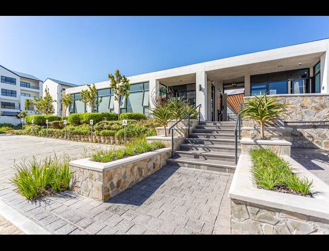 2 BEDROOM APARTMENT FOR SALE IN RICHWOOD